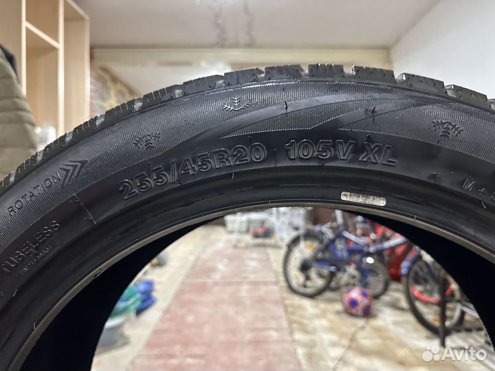 Maxxis S-Pro 255/45 R20 и 255/45 R20 19M