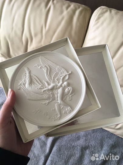 Картина из лепнины