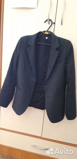 Пиджак на мальчика 140