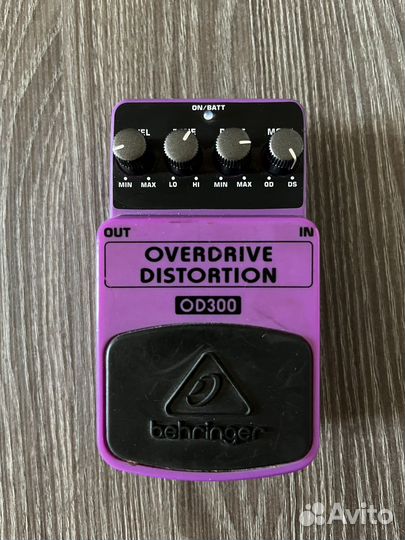 Гитарная педаль Behringer OD300