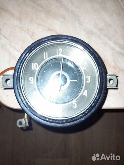 Часы газ 21 волга, победа