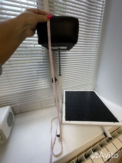 Подставка для ног во время педикюра