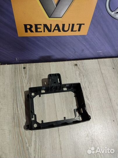 Блок комфорта иммобилайзера Renault clio 3