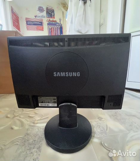 Монитор Samsung 22''
