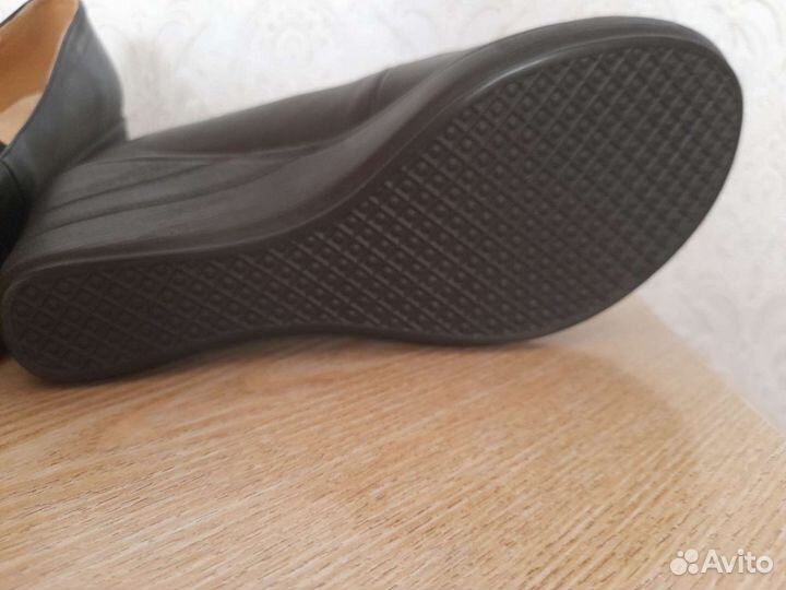 Туфли чёрного цвета кожа