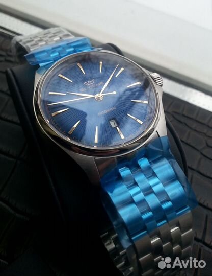 Новые швейцарские часы Glycine Combat Automatic