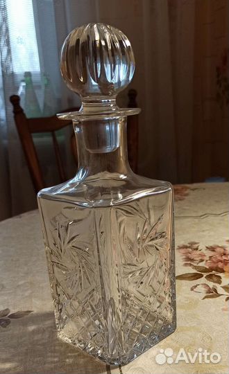 Графин хрустальный