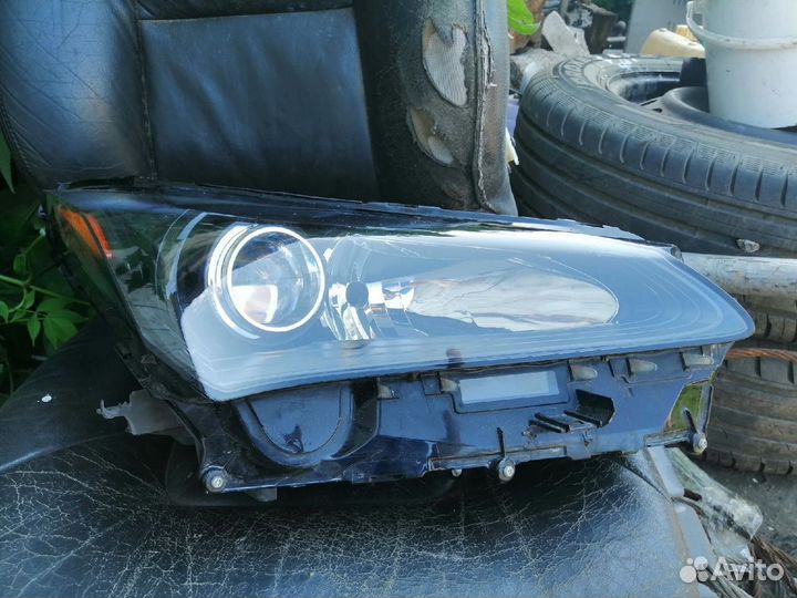 Фара правая Lexus NX