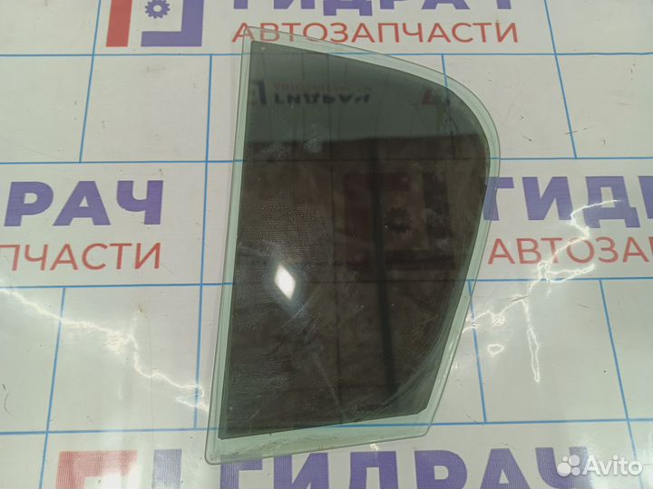 Стекло двери задней правой (форточка) Opel Corsa D