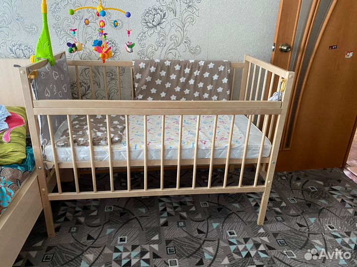 Детская кроватка