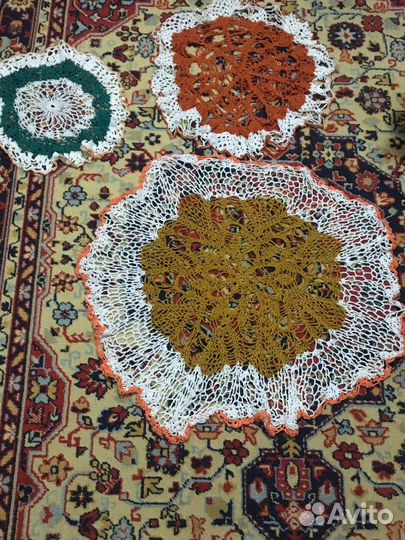 Набор ажурных салфеток