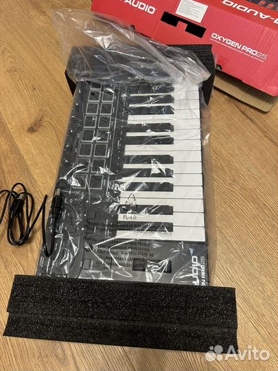 M Audio oxygen pro 25 миди клавиатура