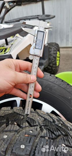 Bridgestone Blizzak Spike-02 225/65 R17 106T