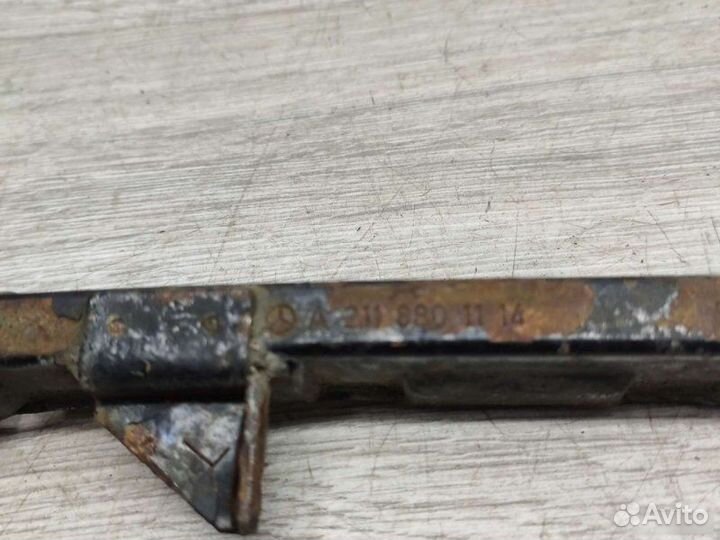 Кронштейн бампера Mercedes E W211