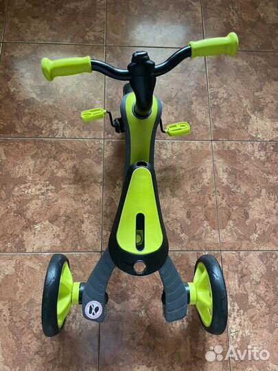 Велосипед беговел Globber Trike Explorer 2 в 1