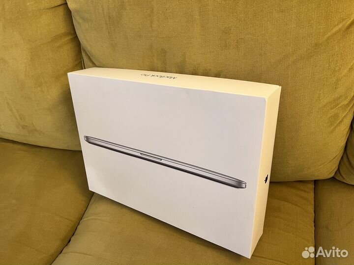 Коробка от Macbook Pro 2015