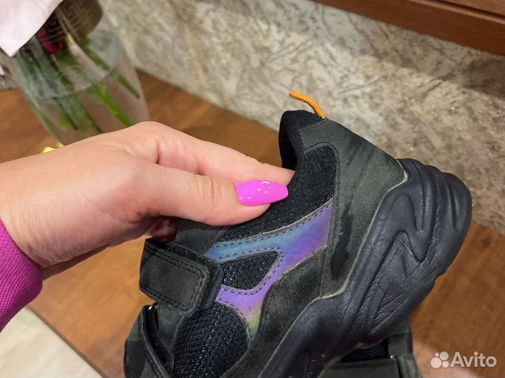 Продам кросовки