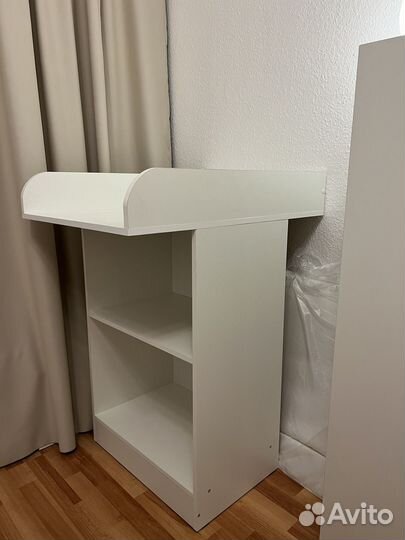 Пеленальный стол