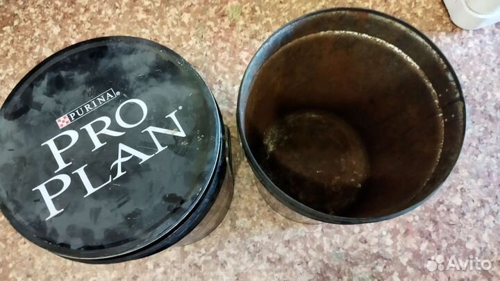 Вёдра ёмкость от корма для собак