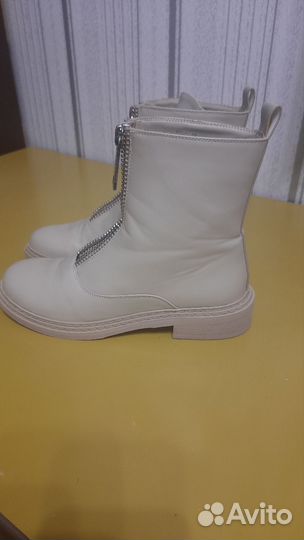 Ботинки женские демисезонные 39 размера