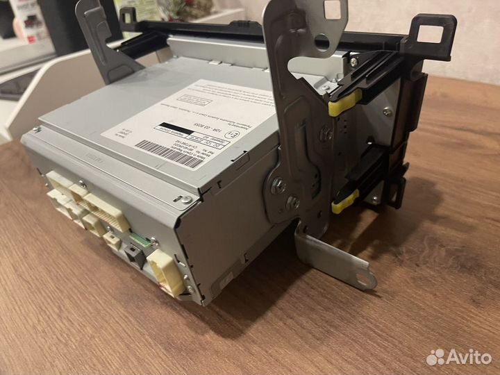 Штатная магнитола Toyota RAV4 2018 года в идеале