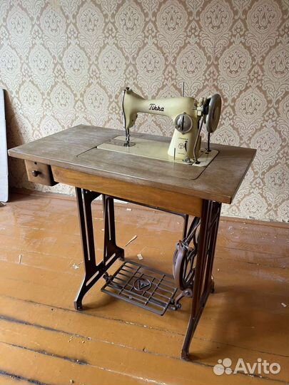 Швейная машина Tikka