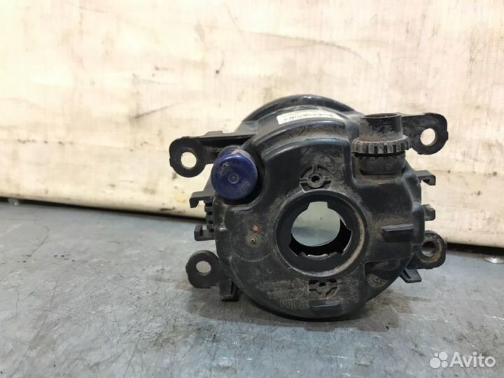 Фара противотуманная передняя Renault Sandero