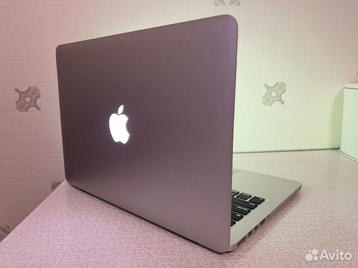 Apple MacBook Pro 13 2015 i5-2.9GHz 16gb 512gb