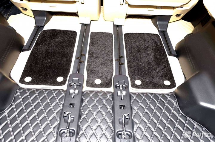 Автоковрики на Toyota Alphard 2021г