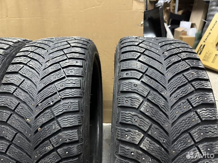 Michelin X-Ice North 4 235/40 R19 96H