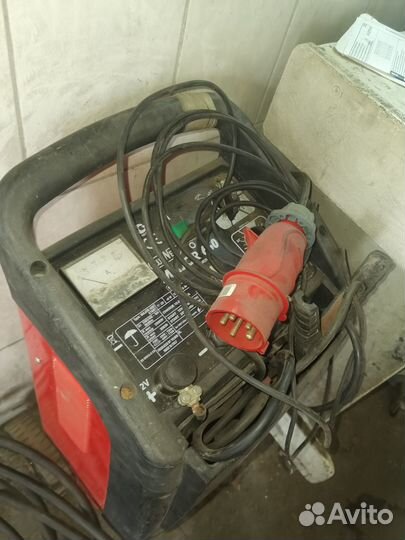 Зарядное пусковое устроиства