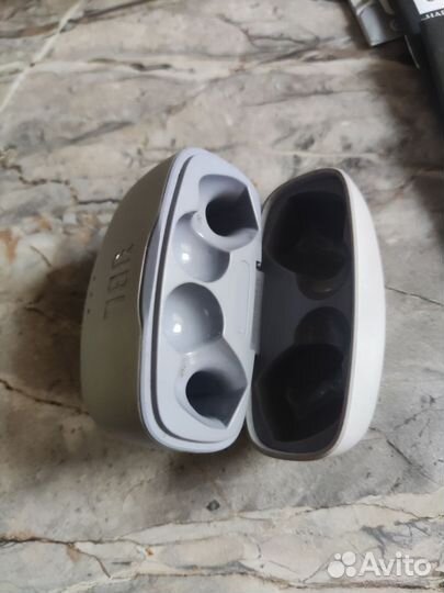 Наушники JBL 215 TWS