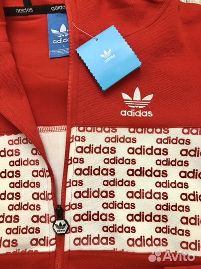 Спортивный костюм Adidas