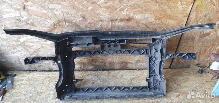 Панель передняя Volkswagen Golf V 2003-2009