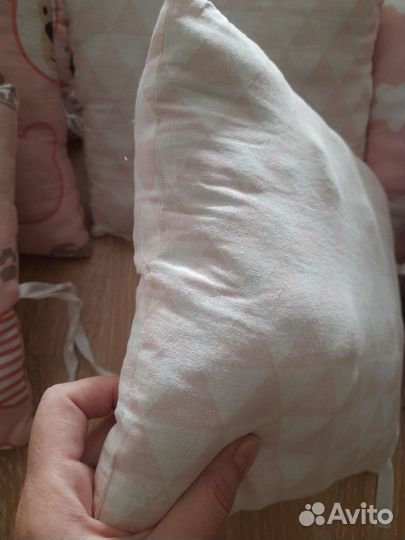 Бортики в кроватку для девочки