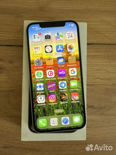 iPhone 12, 64 ГБ