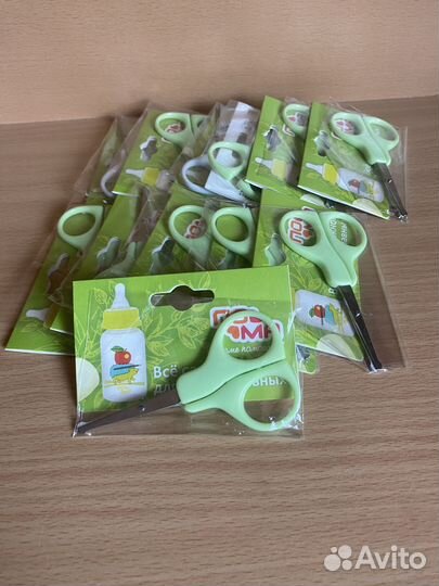 Горшок, ножницы,поильник, расческа детские