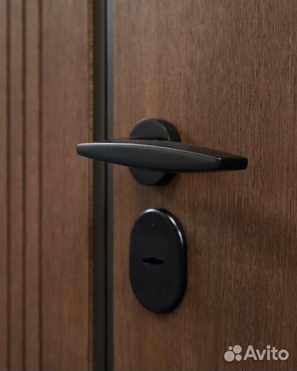 Красивая дверь для вашего дома