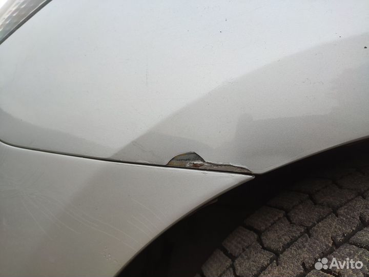 Крыло переднее левое Toyota prius 20