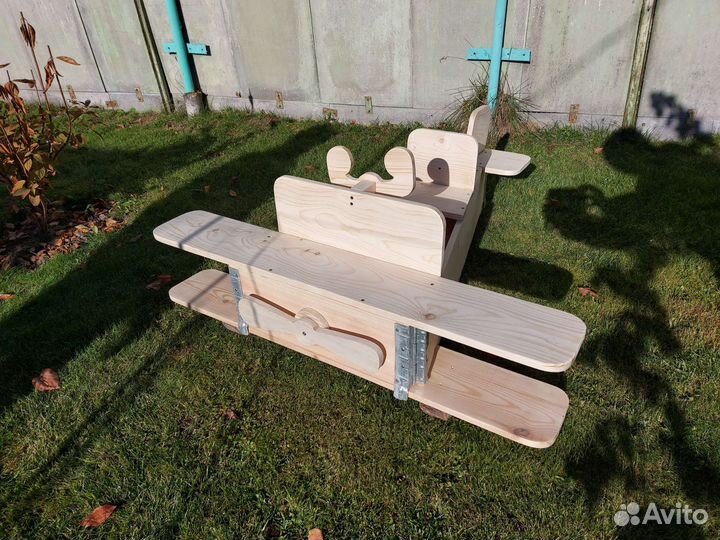 Детский деревянный самолет