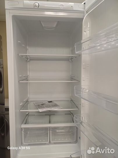 Холодильник indesit. Доставка. Гарантия