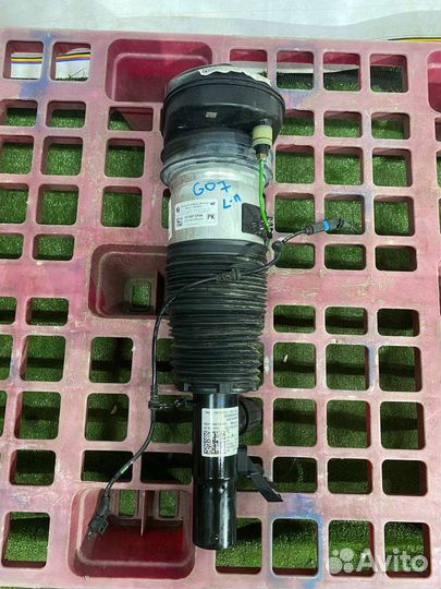 Превмостойка передняя левая BMW X7 G07