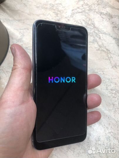 HONOR 10, 4/64 ГБ