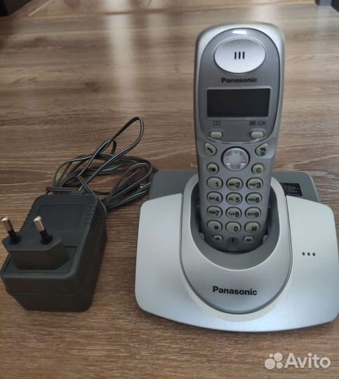 Радиотелефон panasonic