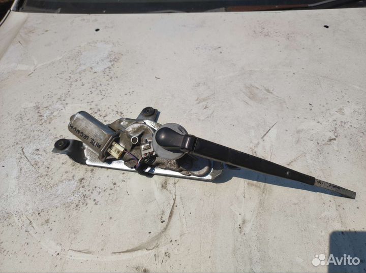 Mitsubishi Legnum моторчик двери крышки багажника