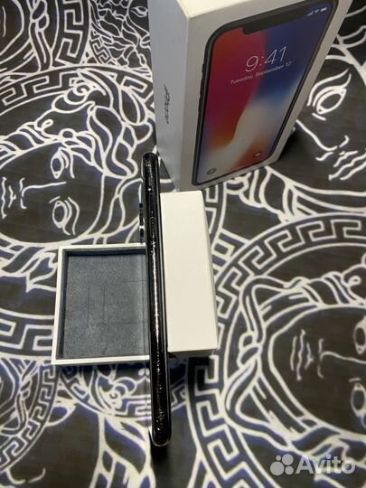 iPhone X, 64 ГБ