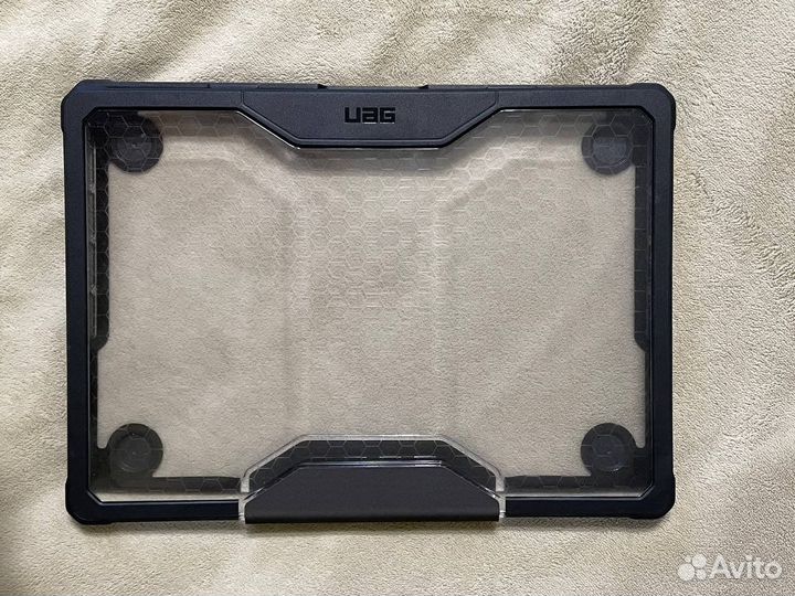 Защитный чехол UAG Plyo для MacBook Pro 14