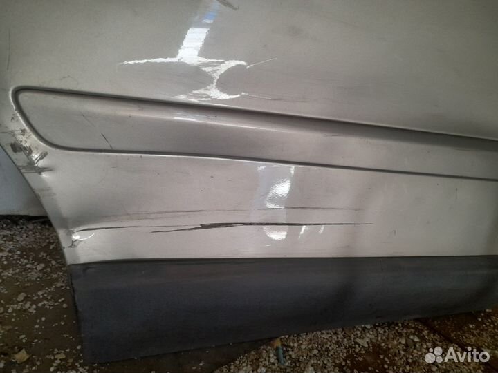 Дверь от автомобиля volyo sweden