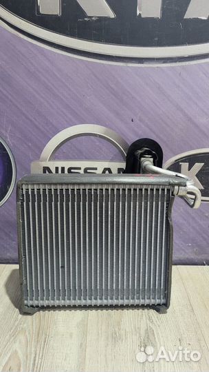 Испаритель кондиционера радиатор Nissan qashqai J1