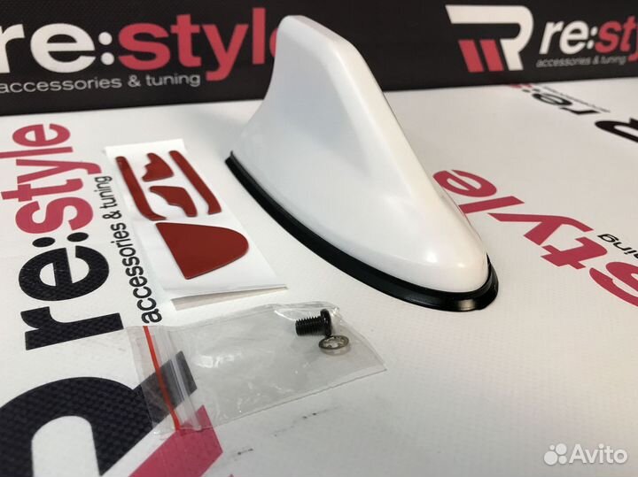 Антенна плавник на крышу Subaru K721